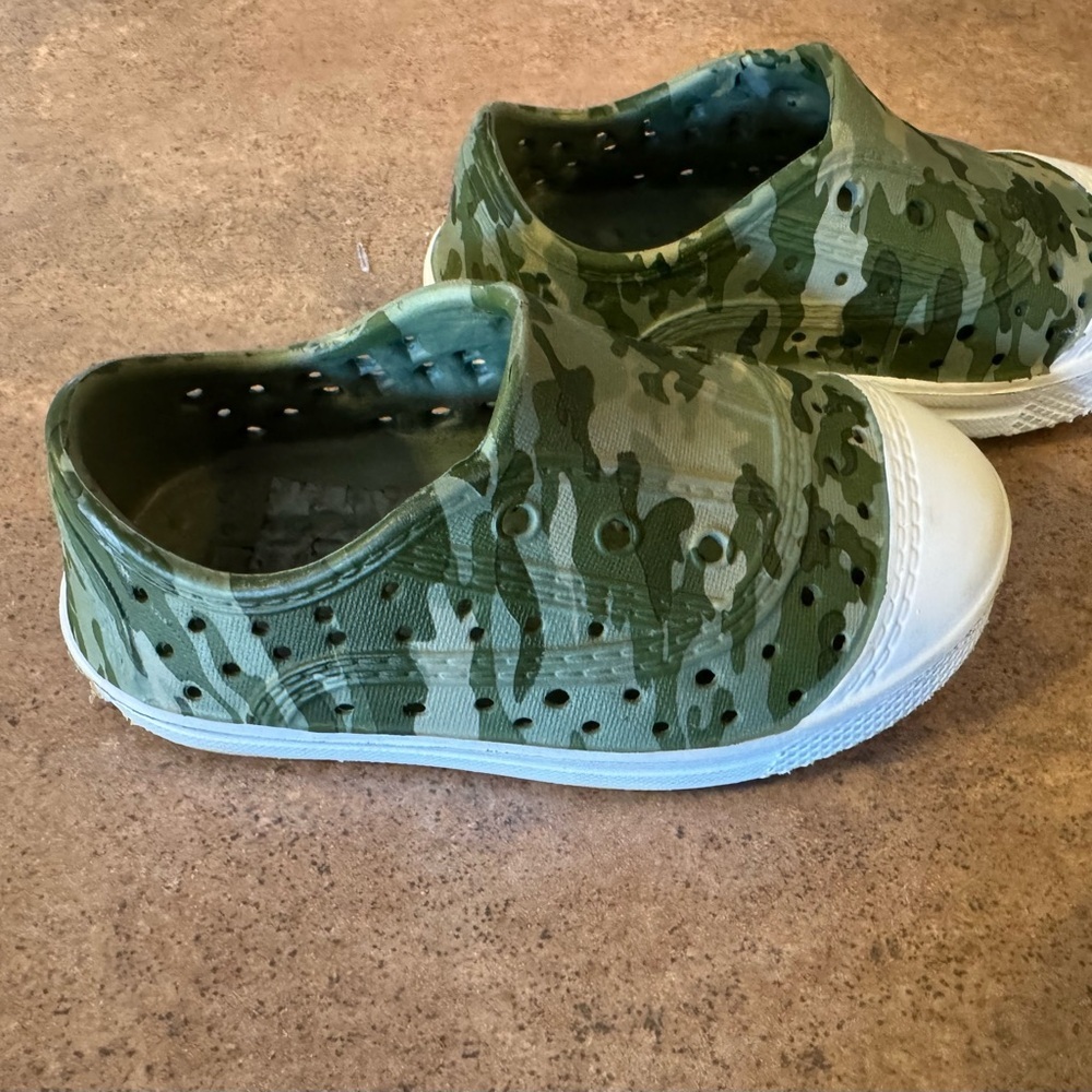Little Me youth Camouflage Slip-On Shoes - Picture 4 of 5